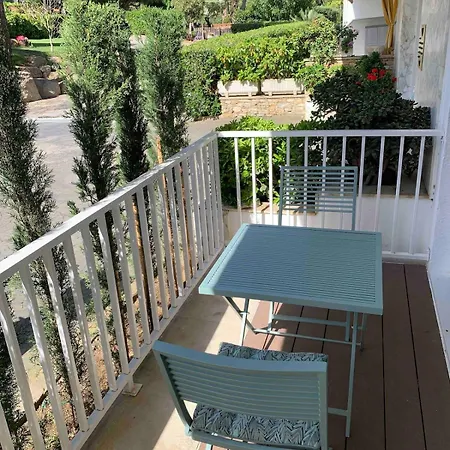 Cosy Flat With Terrace, Swimming Pool And Parking In Begur