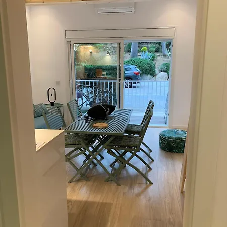 Cosy Flat With Terrace, Swimming Pool And Parking In * Begur