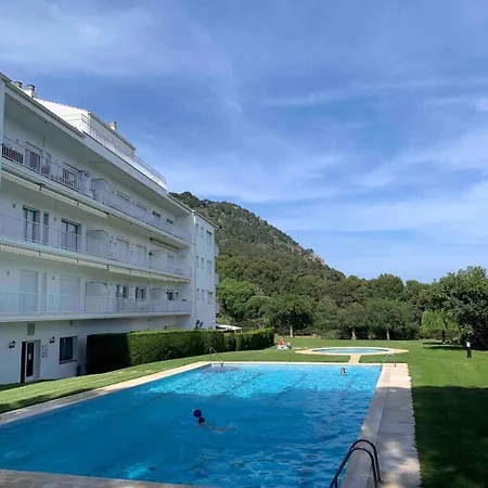Cosy Flat With Terrace, Swimming Pool And Parking In Lägenhet Begur