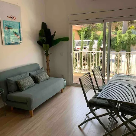 Cosy Flat With Terrace, Swimming Pool And Parking In * Begur