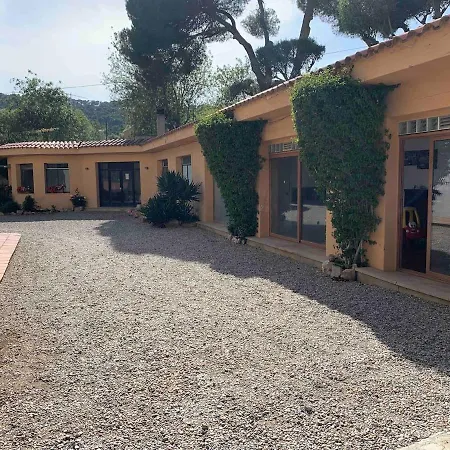 Cosy Flat With Terrace, Swimming Pool And Parking In